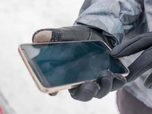 Best touchscreen gloves to keep hands warm and use your phone easily