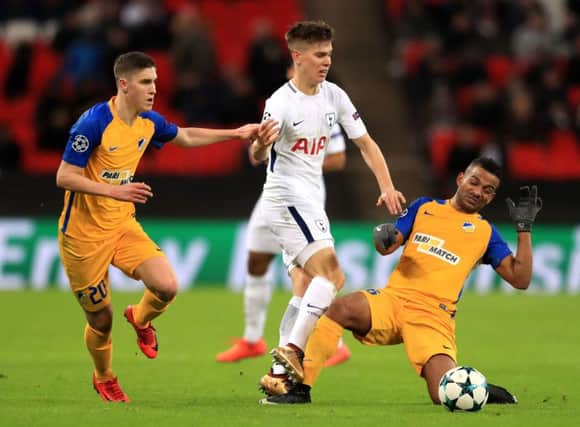 Leeds target: Tottenham Hotspur's Juan Foyth, centre.