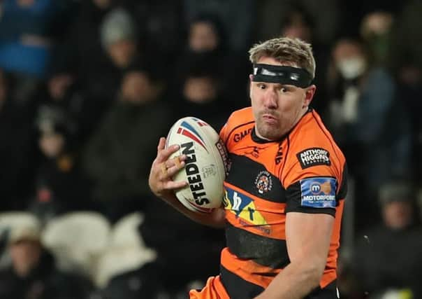 CRICITISED: Castleford Tigers' Michael Shenton runs with the ball. Picture by Ash Allen/SWpix.com