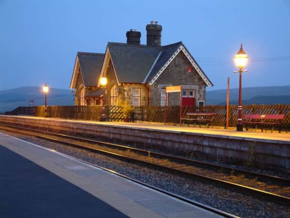 Dent Station at dusk