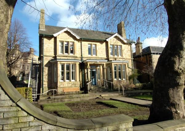 Broomhill Library