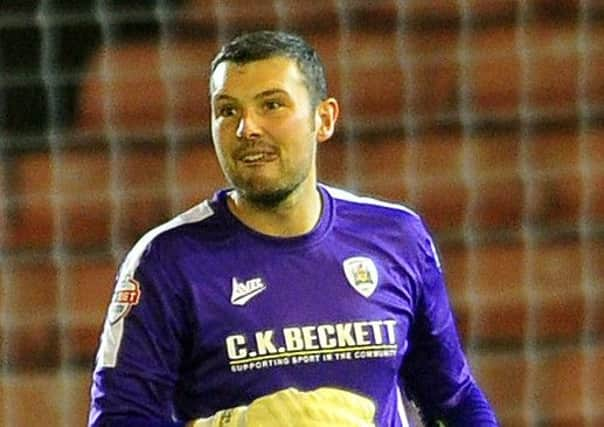 Barnsley keeper Ross Turnbull poised to join Leeds.