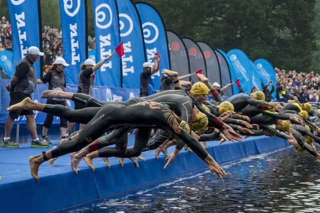 Start of the Elite Men Race at Waterloo Lake, Roundhay Park. Picture: James Hardisty.