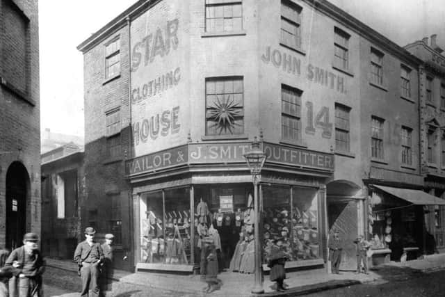 Vicar Lane

Vicar Lane and entrance to Shambles courtesy of Leeds  Library