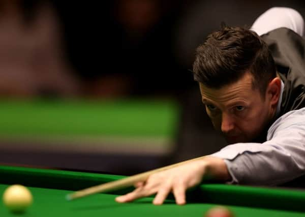 Peter Lines in action against Neil Robertson.