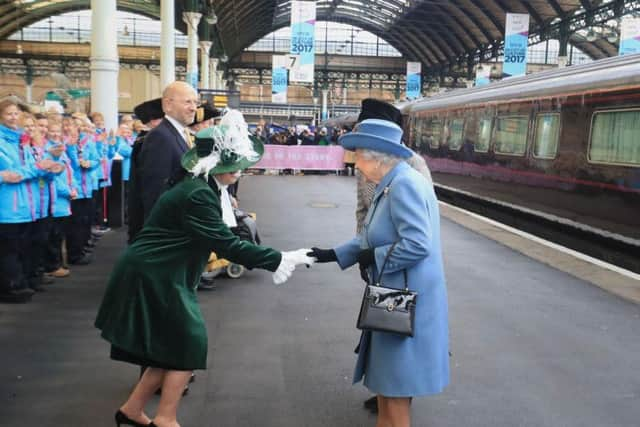 The Queen arriving Hull today