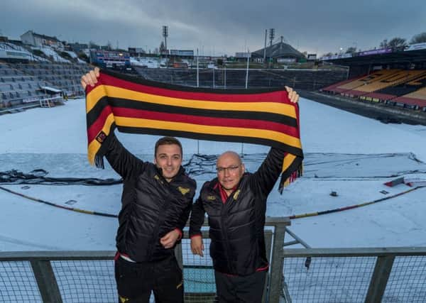 Bradford Bulls's club captain, Lee Smith, with the new head coach, John Kear.