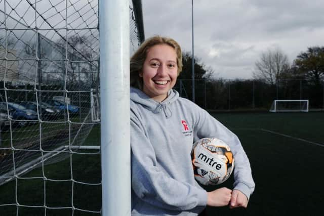 17 year old Chloe Bellerby who is walking from Leeds to London to raise awareness of mental health problems in teenagers. Picture Jonathan Gawthorpe