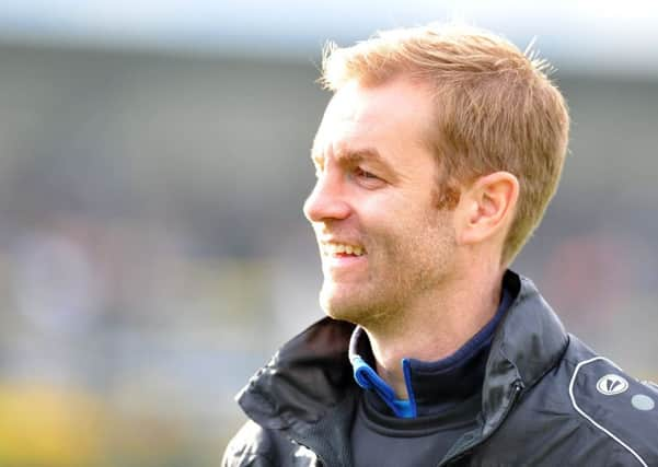 15 October 2016....... Harrogate Town v Halifax Town, FA Cup 4th qualifying round.
Harrogate boss Simon Weaver.   Picture Tony Johnson.